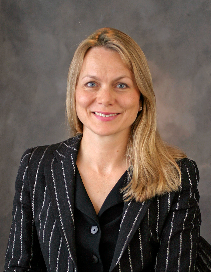 ANGVIK Astrid 女士
